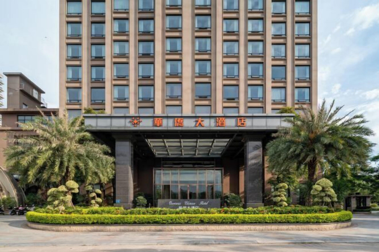 Exterior & Views 2, Huaqiao Hotel, Putian