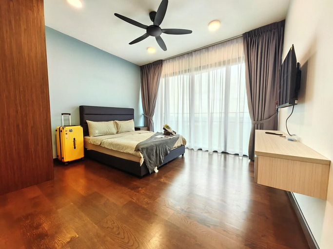 Bedroom 2, Almas Suites Stylish Plain Studio Netflix BySTAY, Johor Bahru