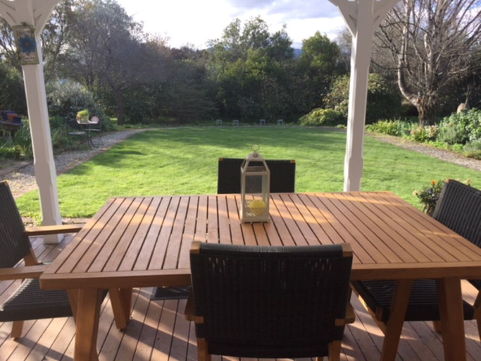Others 4, Anglesea House Inn, Marlborough