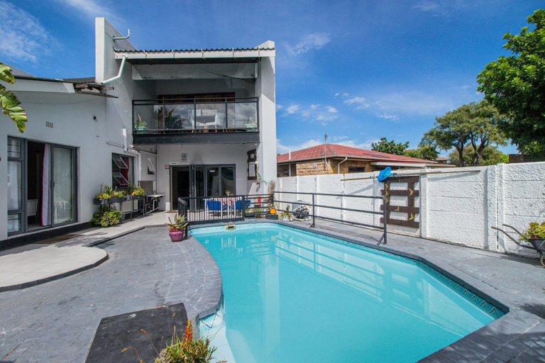 Sport & Beauty 5, Mauya Guesthouse, City of Cape Town