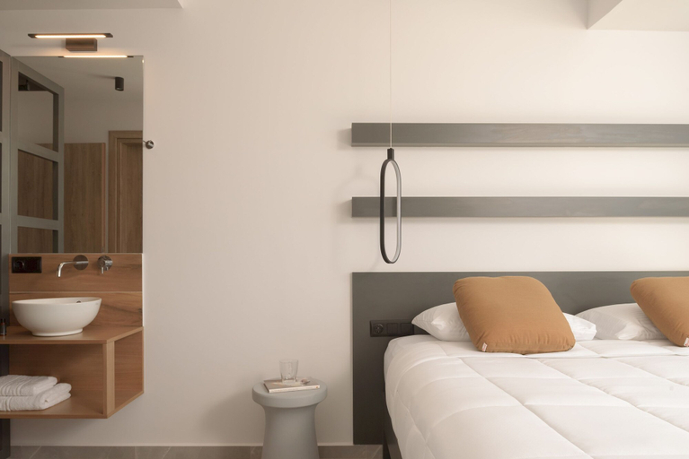Room 2, Luxurious Villa Dias With Tennis Court by Estia, Crete