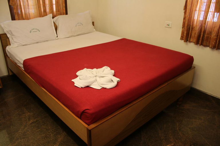 Bedroom 1, Hotel Sri Sai Park, Chennai