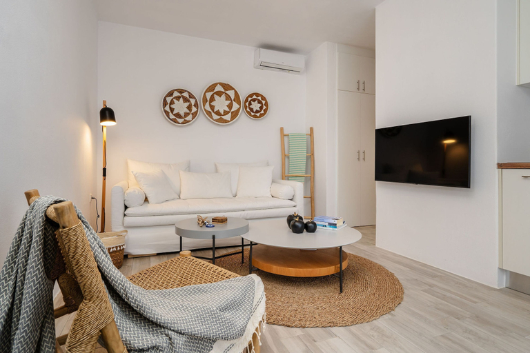 Room 2, Julie s Luxury Apartment, South Aegean
