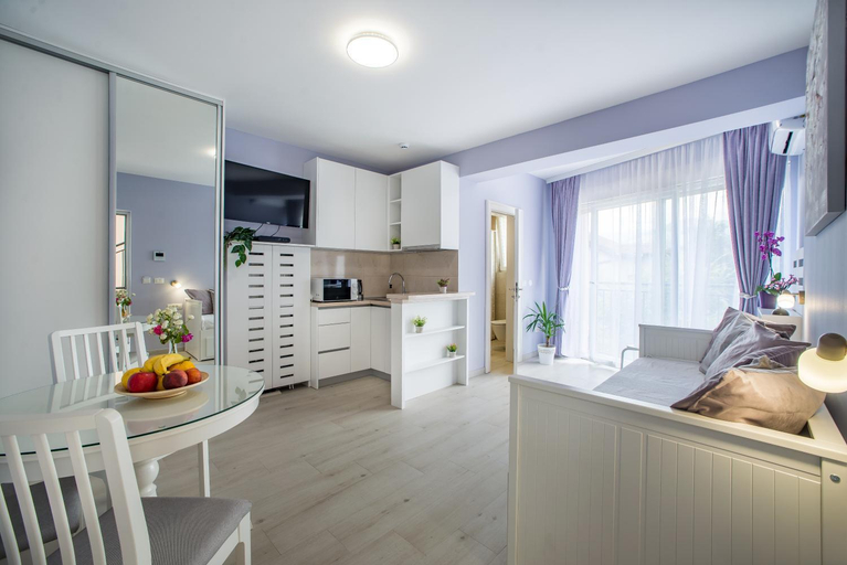 Others 5, Villa Linz