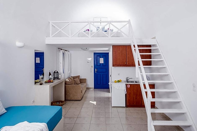 Bedroom 3, Bella Santorini Studios, South Aegean