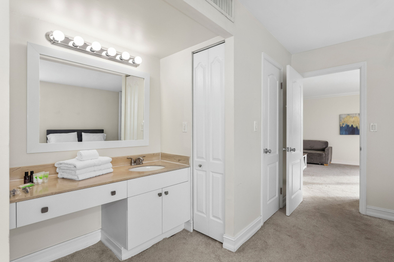 Others 4, Bay Harbor Sunset Apt 3C, Miami-Dade