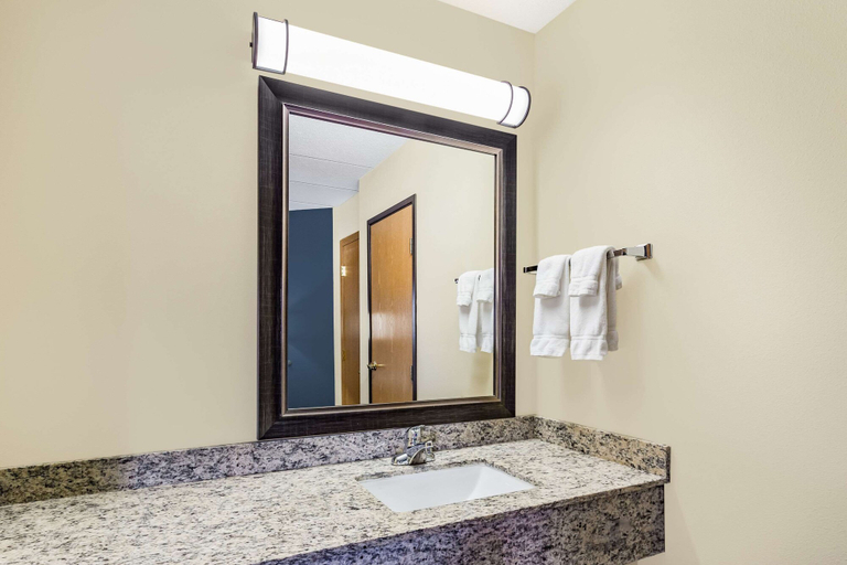 Bathroom 5, AmericInn by Wyndham Princeton MN, Sherburne