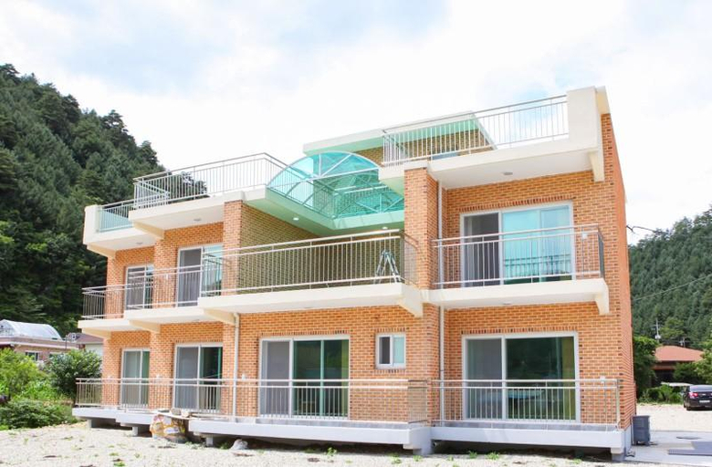 Exterior & Views 4, Inje Garisan Pilye Pension, Inje