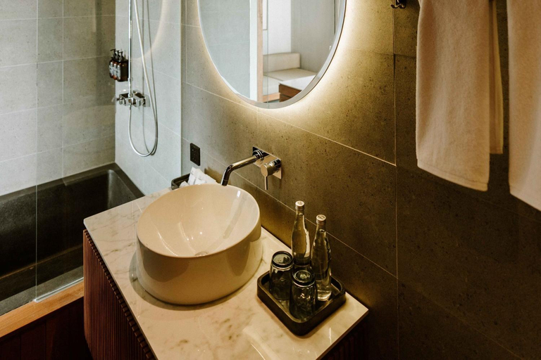 Bathroom 22
