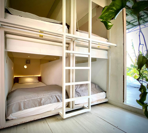 Bedroom 14