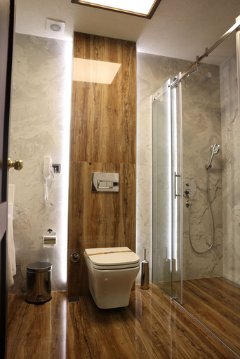 Bathroom 5, OTTOMAN ŞÜKRÜ EFENDİ HOTEL, Merkez