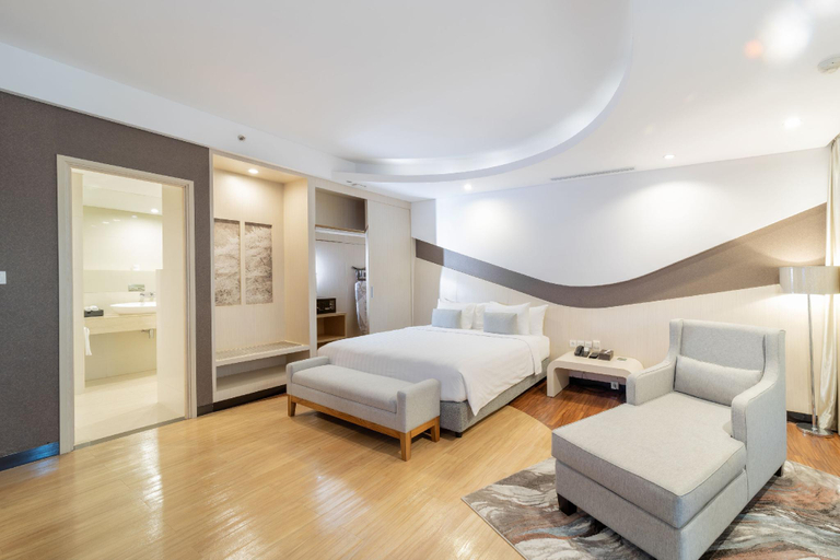 Bedroom 16