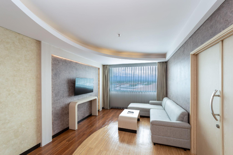 Bedroom 12