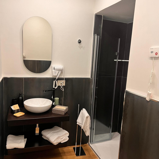 Shower 2, Relais Villa Migliorini, Napoli