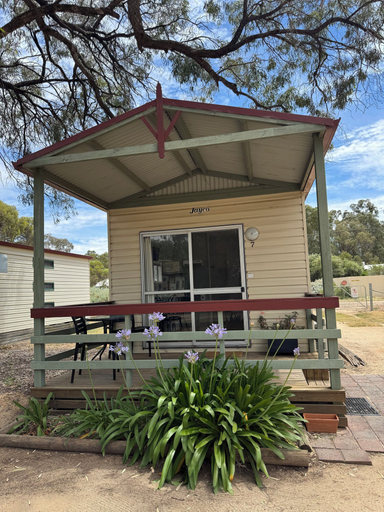 Exterior & Views 2, Hay Caravan Park, Hay
