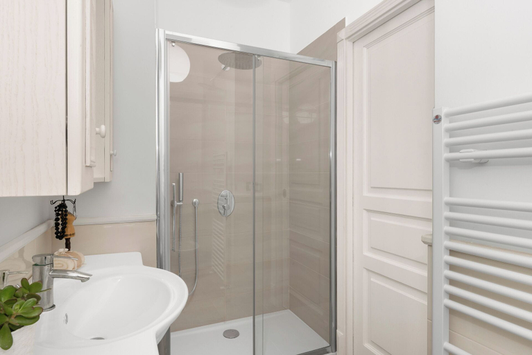 Bathroom, Villa Simona, Napoli
