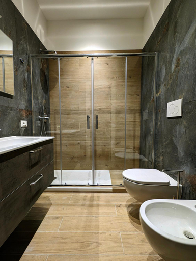 Others 5, Luxury Gallery Suites, Roma