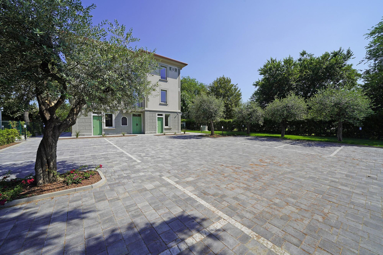 Others 3, Villa Caterina 8 - LOC, Brescia