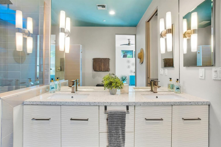 Bathroom 4, Hidden Gem in Palm Springs, Riverside