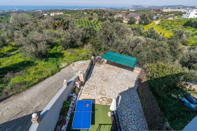 Room 5, Superb Villa - Private Pool Jacuzzi Sauna Gym, Crete