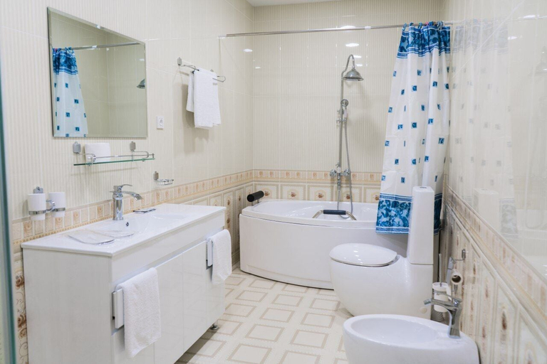 Bathroom 3, Shapira Boutique Hotel, Buxoro