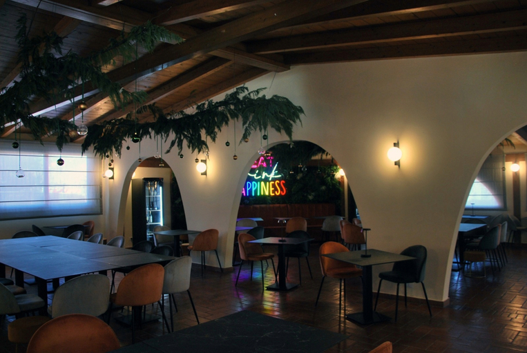 Food & Drinks 4, Tiber Suite, Rome