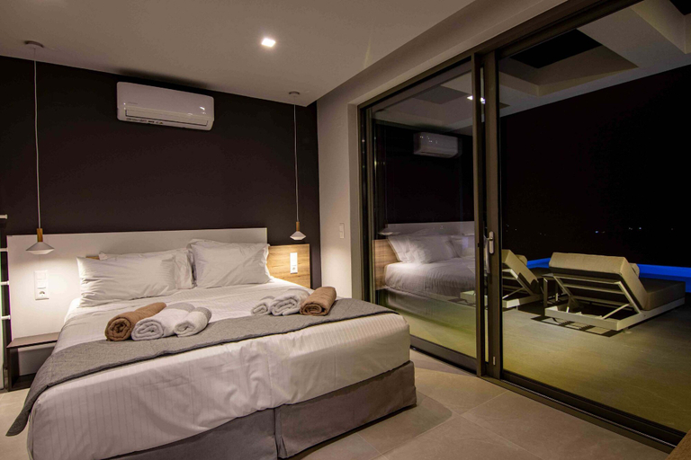 Room 5, Crete Villa Paseathea Luxurious Pool Getaway, Faistos