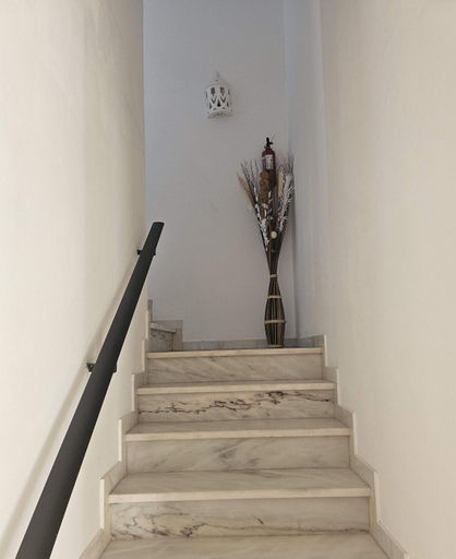Others 5, Villa Madeira, Silves