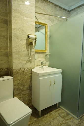 Bathroom 3, Liliya Guest House, Şəki City