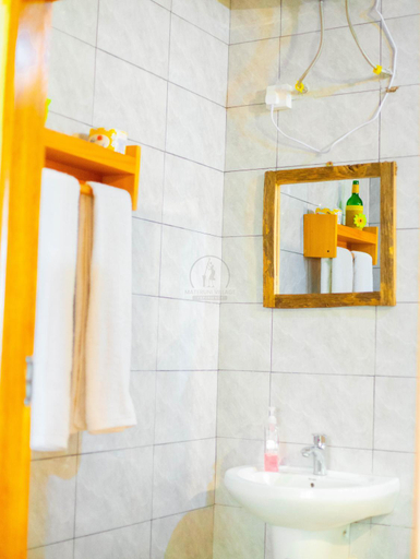 Bathroom 2, Materuni Homes, Moshi Rural