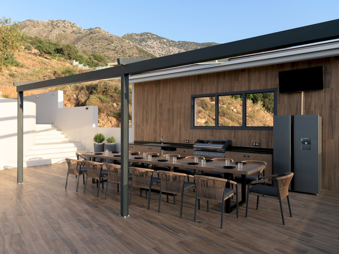 Room 4, Luxurious Villa Dias With Tennis Court by Estia, Crete