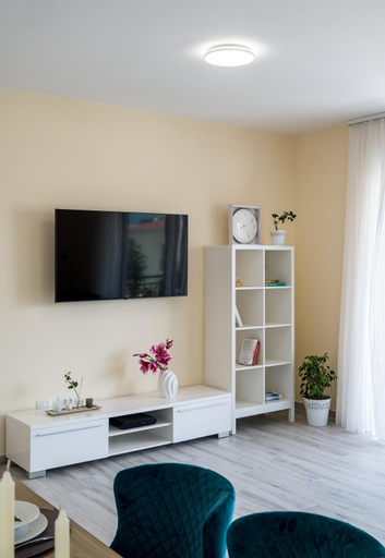 Others 4, Villa Linz