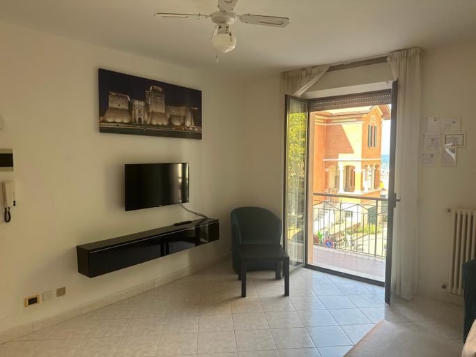 Others 3, Beach House Holiday Apartments, Rimini