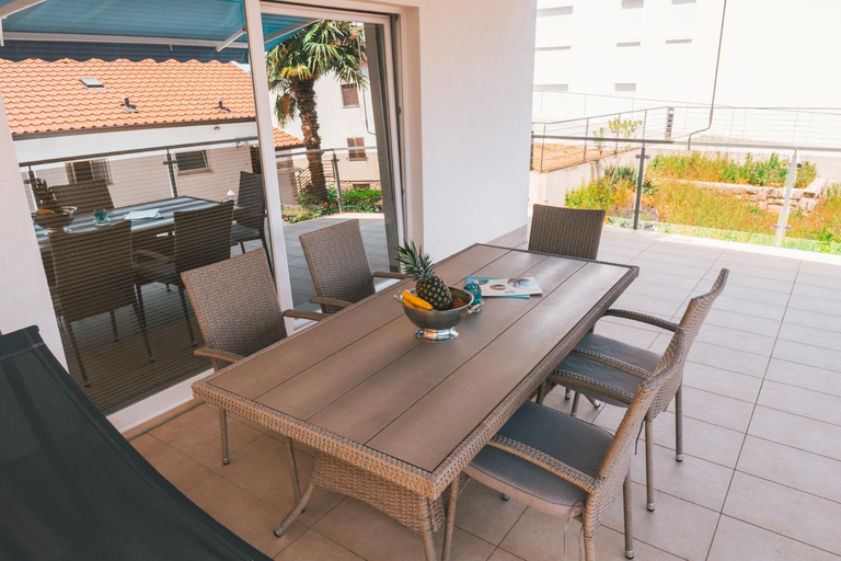 Others 2, Chiara rentals Opatija - housing with sea view, Opatija/Veprinac