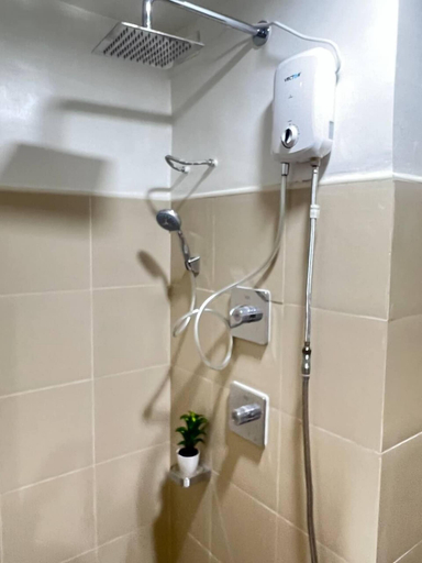 Bathroom 3, 10th floor, Pasay City