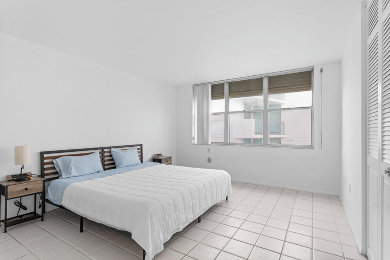 Others 1, Bay Harbor Sunset Apt 4B, Miami-Dade