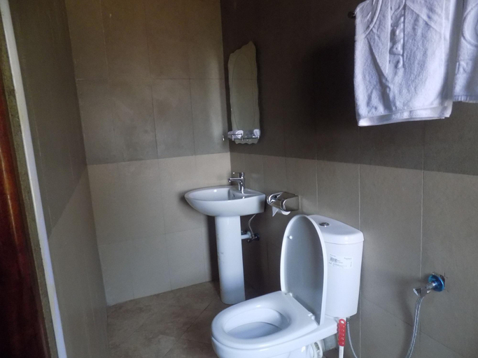 Bathroom 4, Jarin Hotels, Kampala