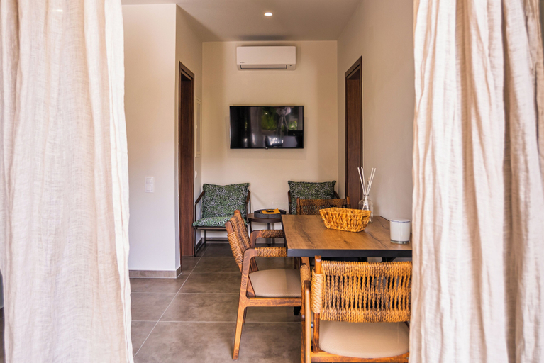 Others 5, Samos Tropic Apartments, North Aegean