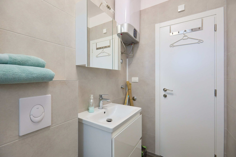 Bathroom 3, Lino Suite, Dubrovnik