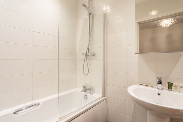 Room 2, Host Stay Coventry Street, Wolverhampton