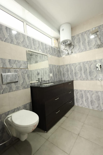 Bathroom, Hotel Moksha, Garhwal