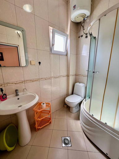 Others 2, Guesthouse Civovic