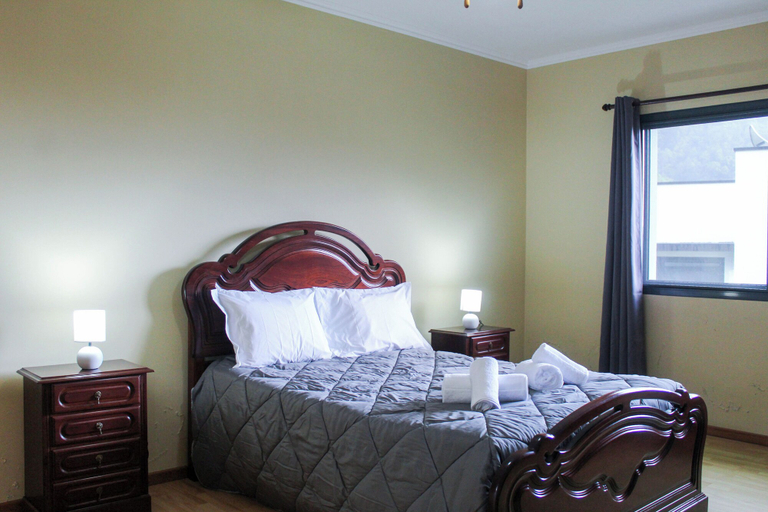 Bedroom 2, Waterfall House, Povoação