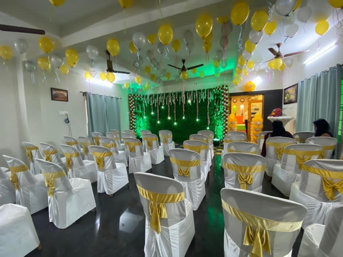 Food & Drinks 5, Hotel Akshith Inn, Thanjavur