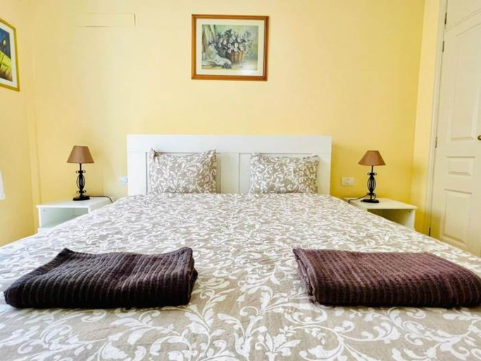 Room 2, Enjoy 1 BR Palm Mar Next to Pool, Santa Cruz de Tenerife
