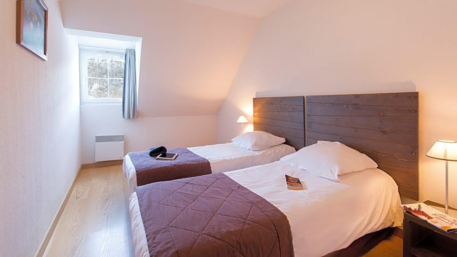 Bedroom 2, Vacanceole - Les Jardins de Balnea, Hautes-Pyrénées