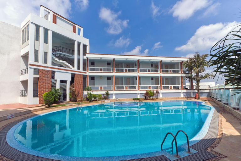 Sport & Beauty 5, Prakruti Resort, Vadodara