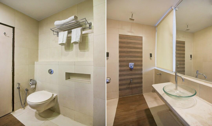 Others 5, Hotel Aura - Near Malad Link Road, Mumbai Suburban