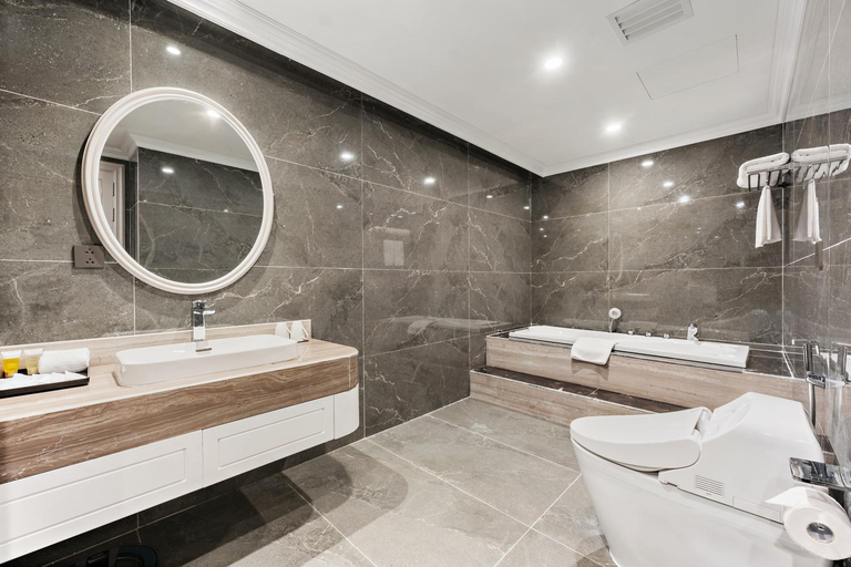 Bathroom 5, Muong Thanh Luxury Cao Bang, Cao Bằng