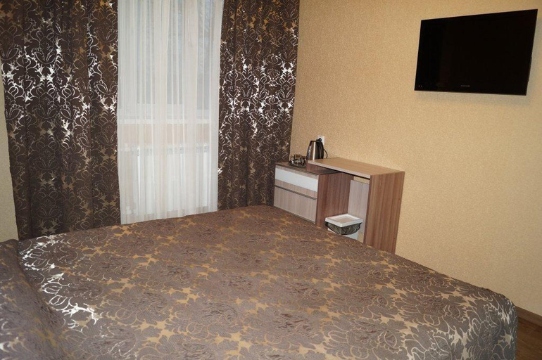 Others 5, Kama Hotel, Zav'yalovskiy rayon